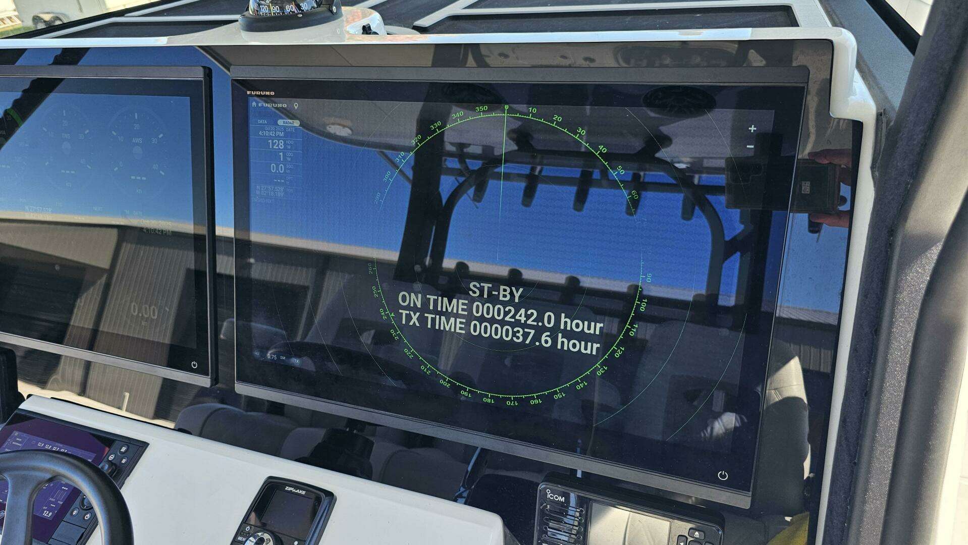 2025 Costa Custom 34SV - Image 31