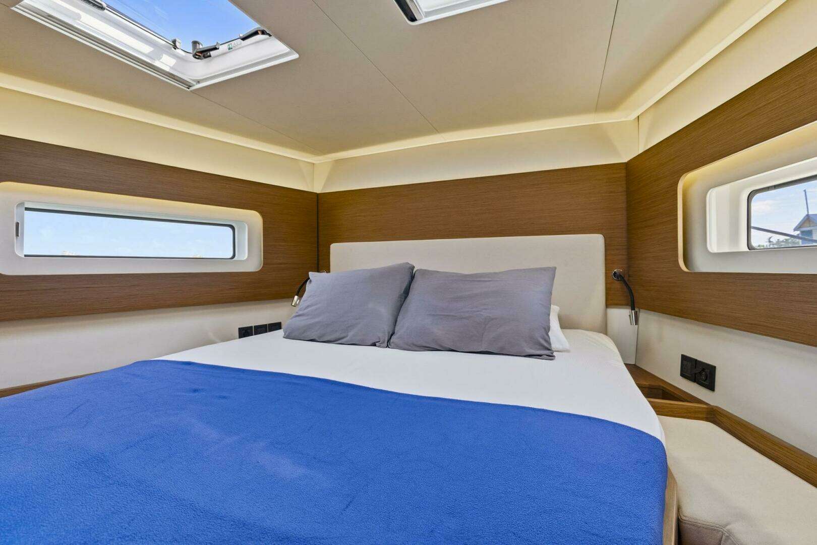 2024 Beneteau Oceanis Yacht 54 - Image 38
