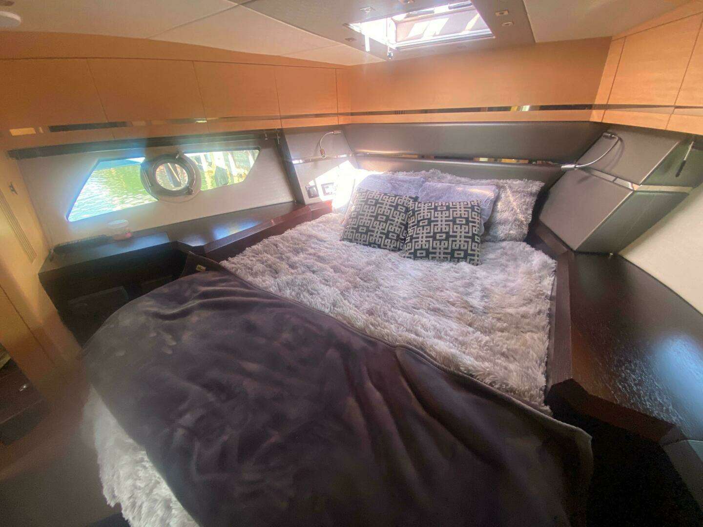 2013 Sunseeker 40 Portofino - Image 32