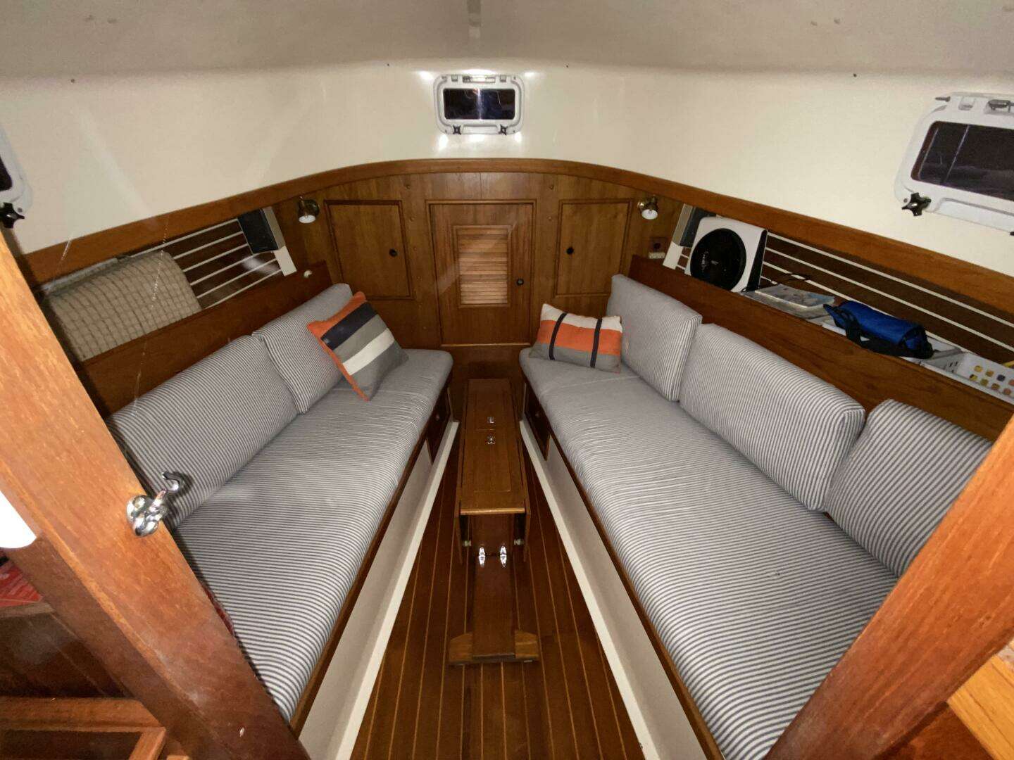 1984 Hinterhoeller Nonsuch 26 - Image 58