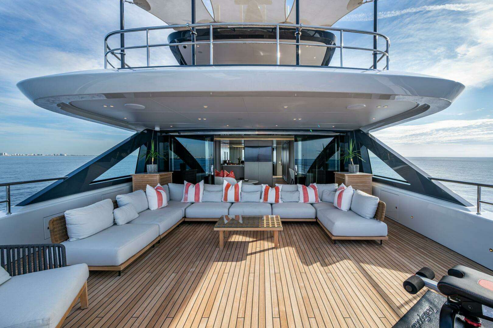 2023 Benetti 34M OASIS - Image 102