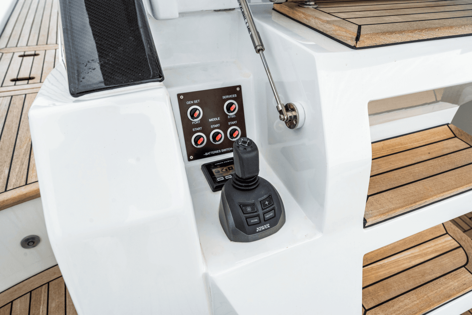 2025 Azimut S6 - Image 51