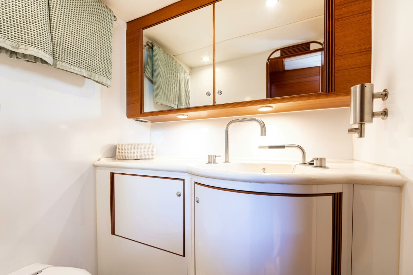 2005 X-Yachts Custom - Image 18