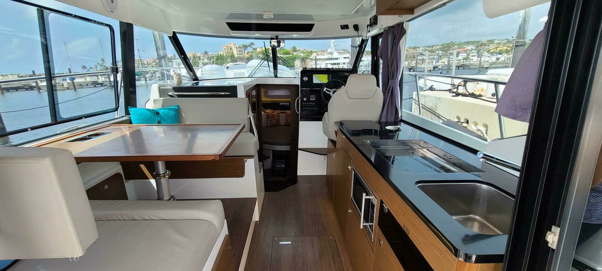 2021 Jeanneau NC 1095 Fly - Image 30
