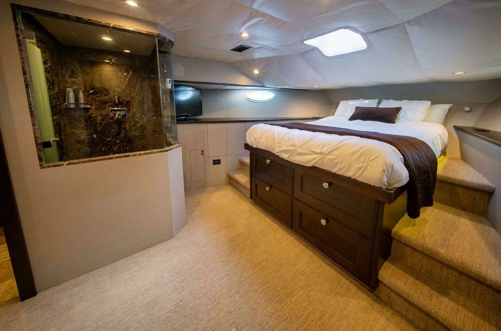1992 Crescent Custom Yachts Custom - Image 22