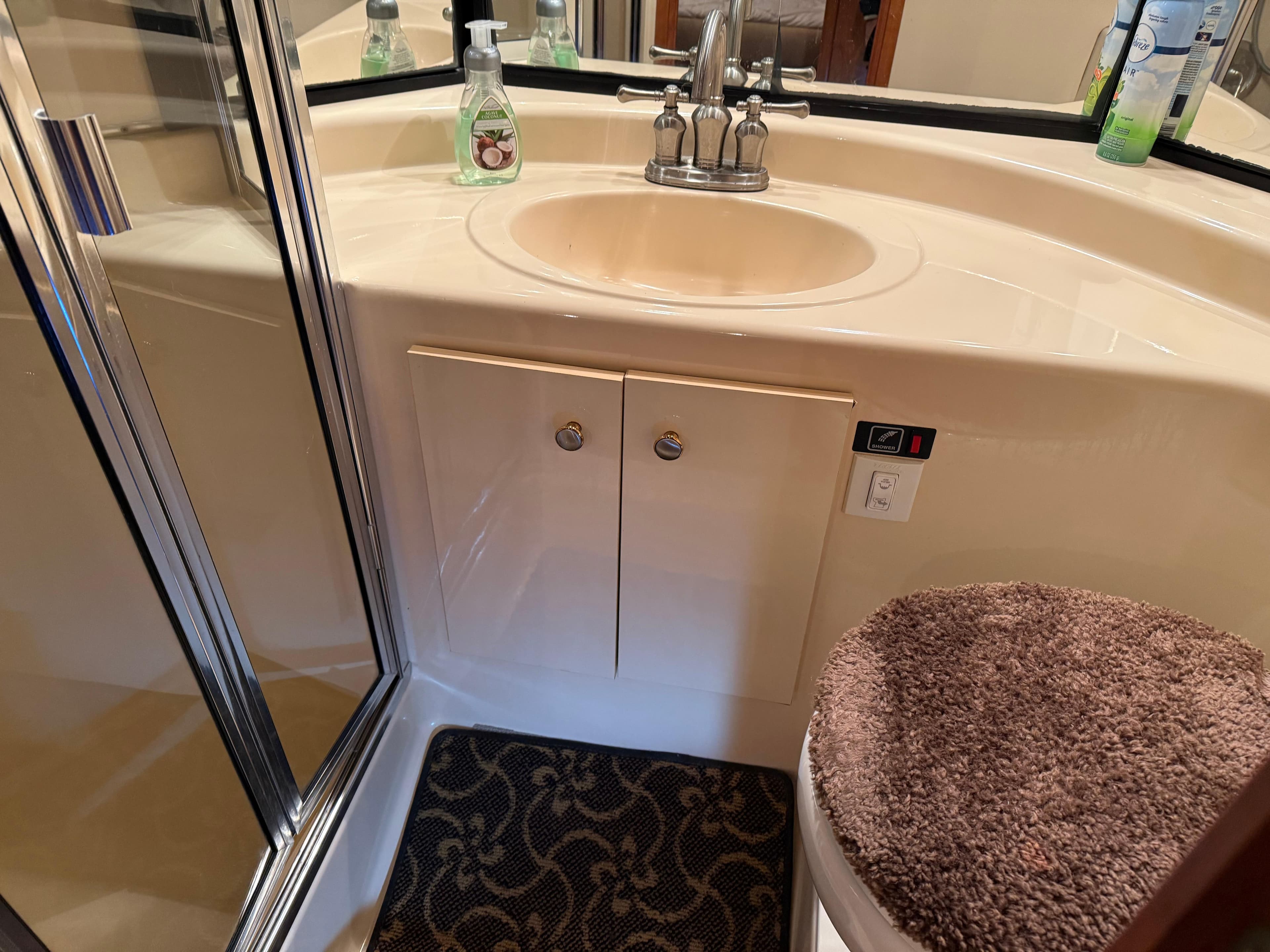 2003 Meridian 490 Pilothouse - 75