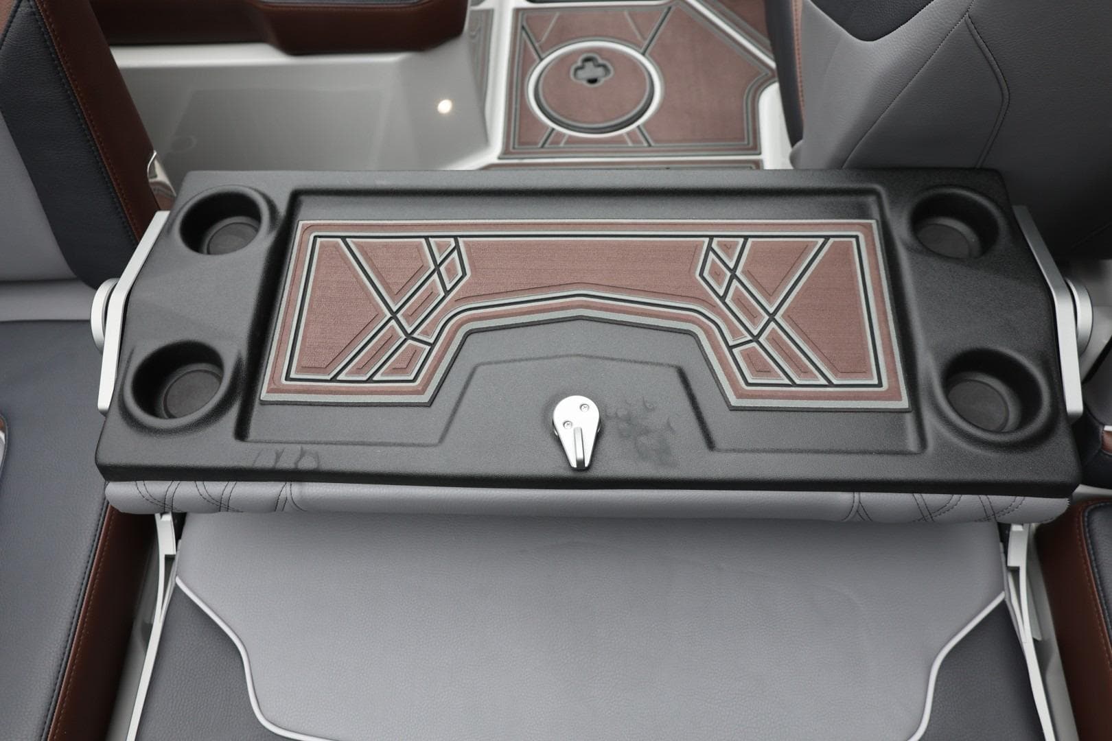 2026 Tigé 22RZX boat interior with stylish cup holders and modern design.