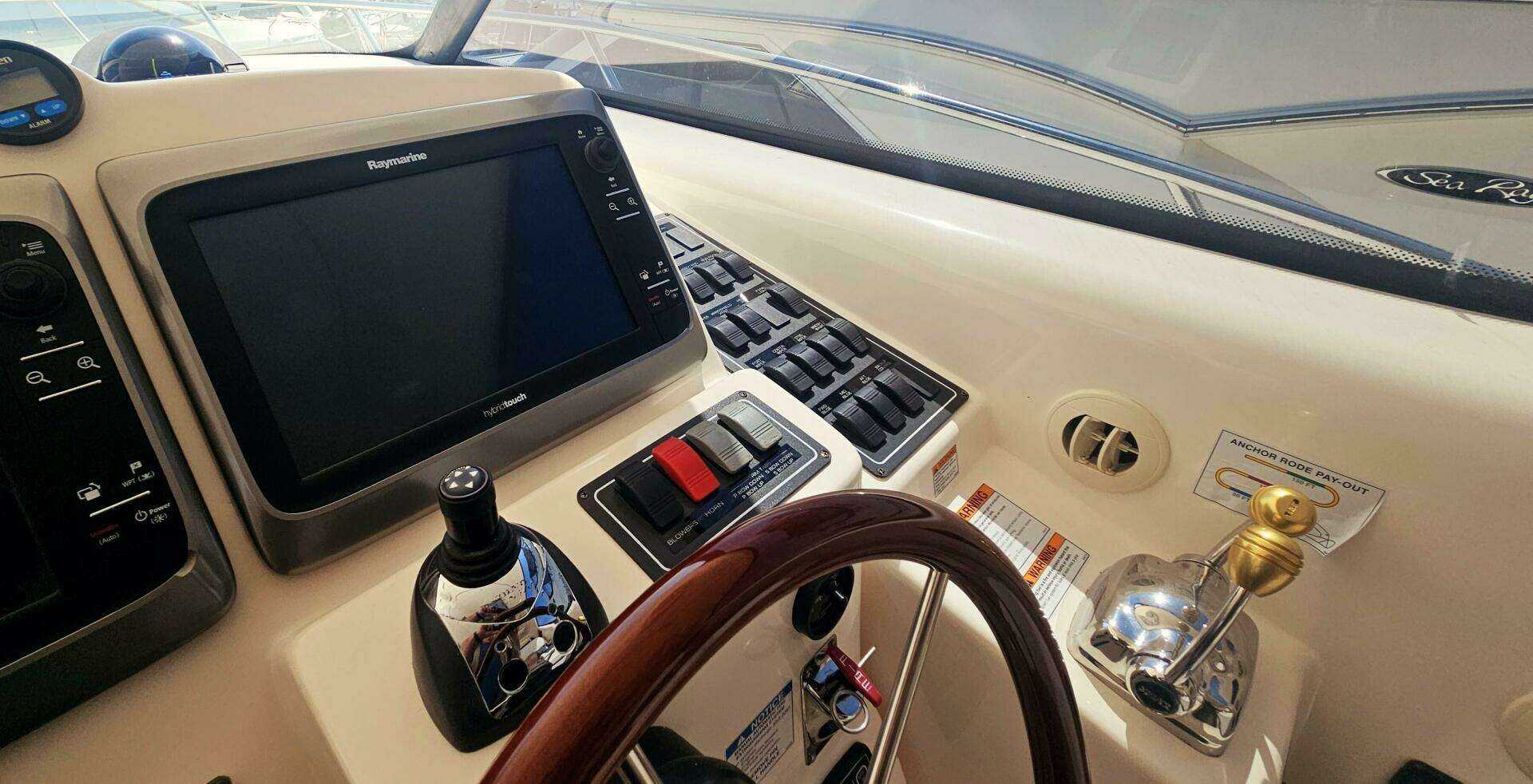 2006 Tiara Yachts 4300 Sovran - Image 8