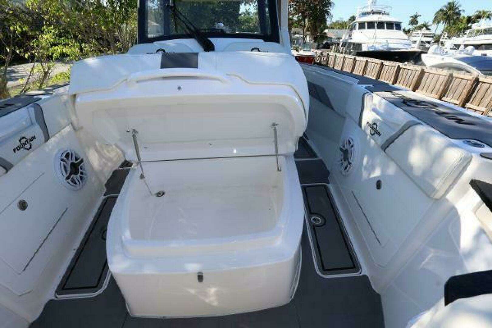 2023 Fountain 38 SCX - Image 11