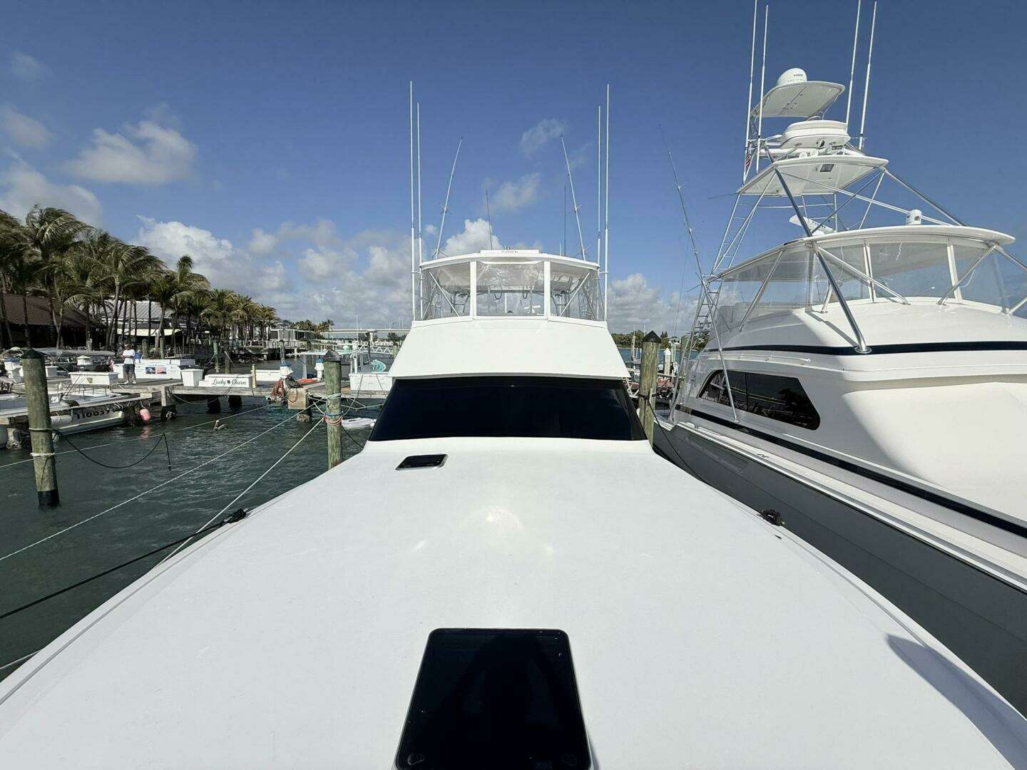 1992 Viking 50 Convertible - Image 39