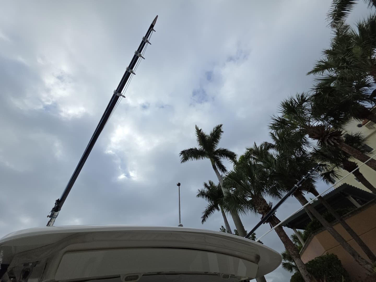 2021 Boston Whaler 420 Outrage - Image 63