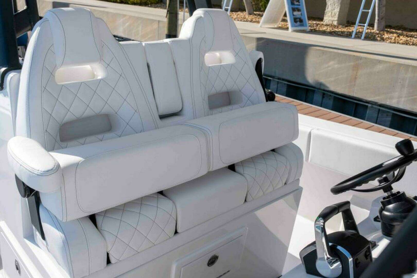 2026 Reef Runner 340 - Image 12