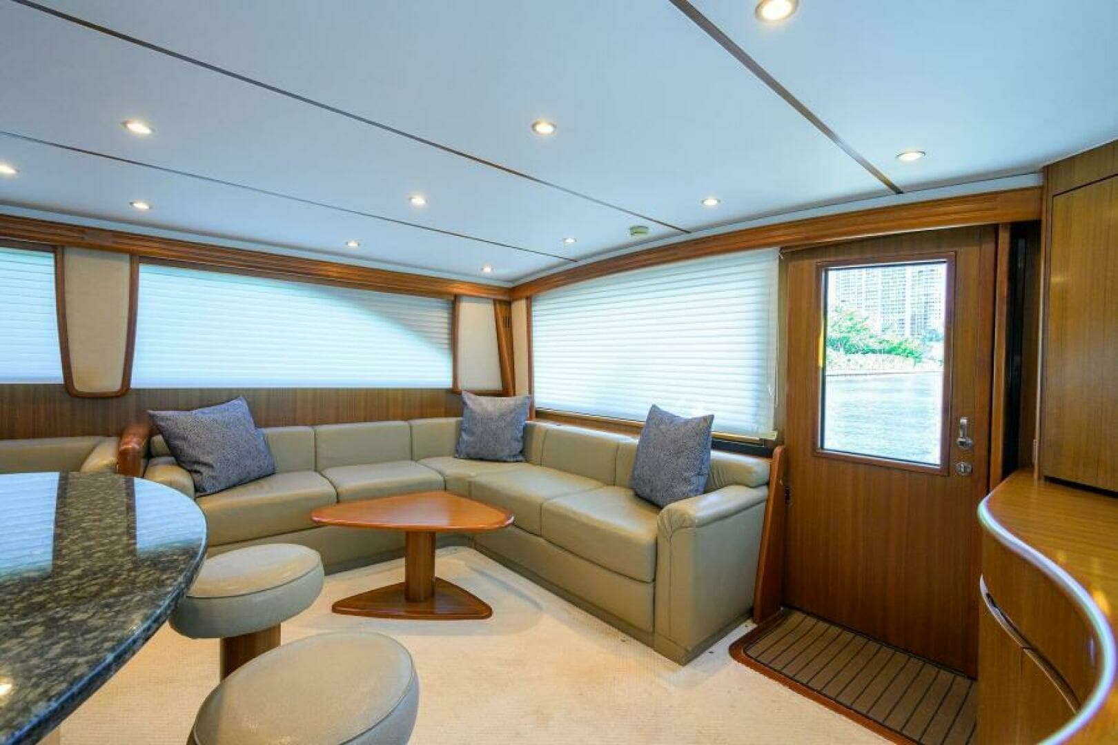 2008 Viking 60 Convertible - Image 28