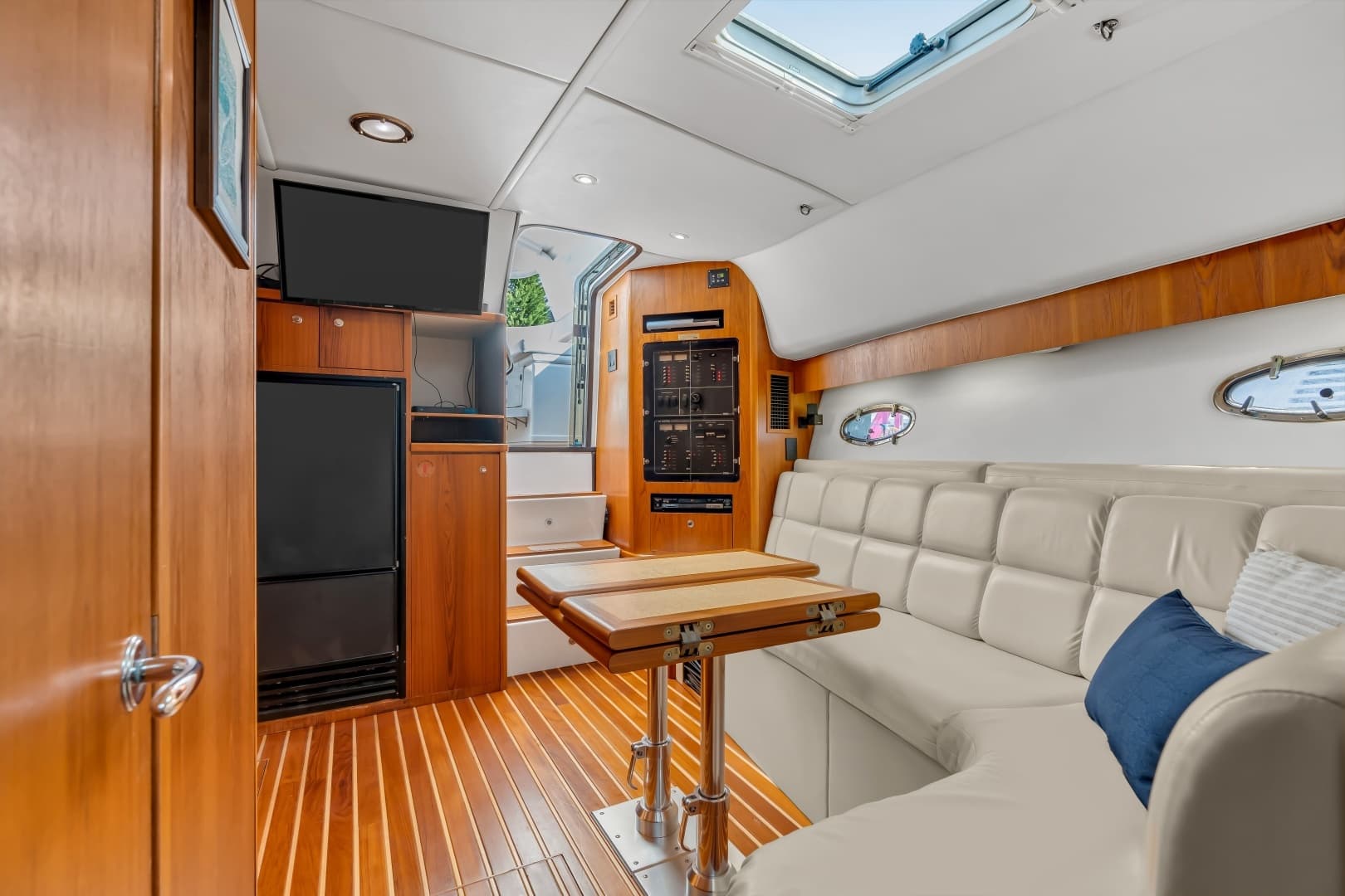 2002 Tiara Yachts 4100 Open - Image 51
