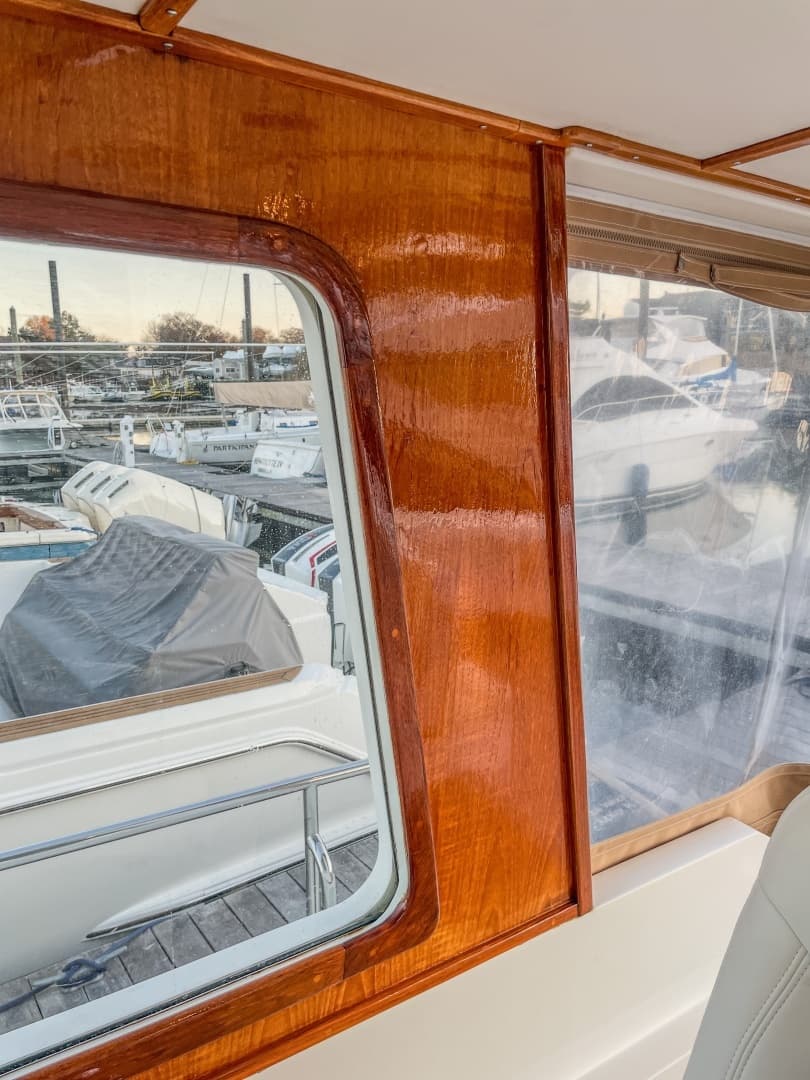 2001 Grand Banks Eastbay 38 HX - Image 25
