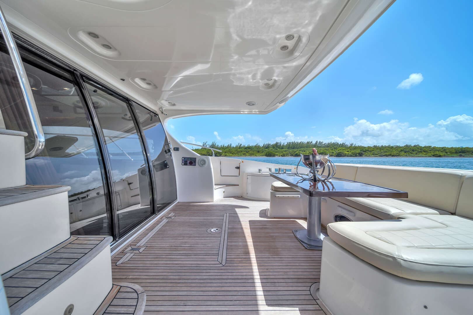 2012 Azimut 64 FLY - Image 48
