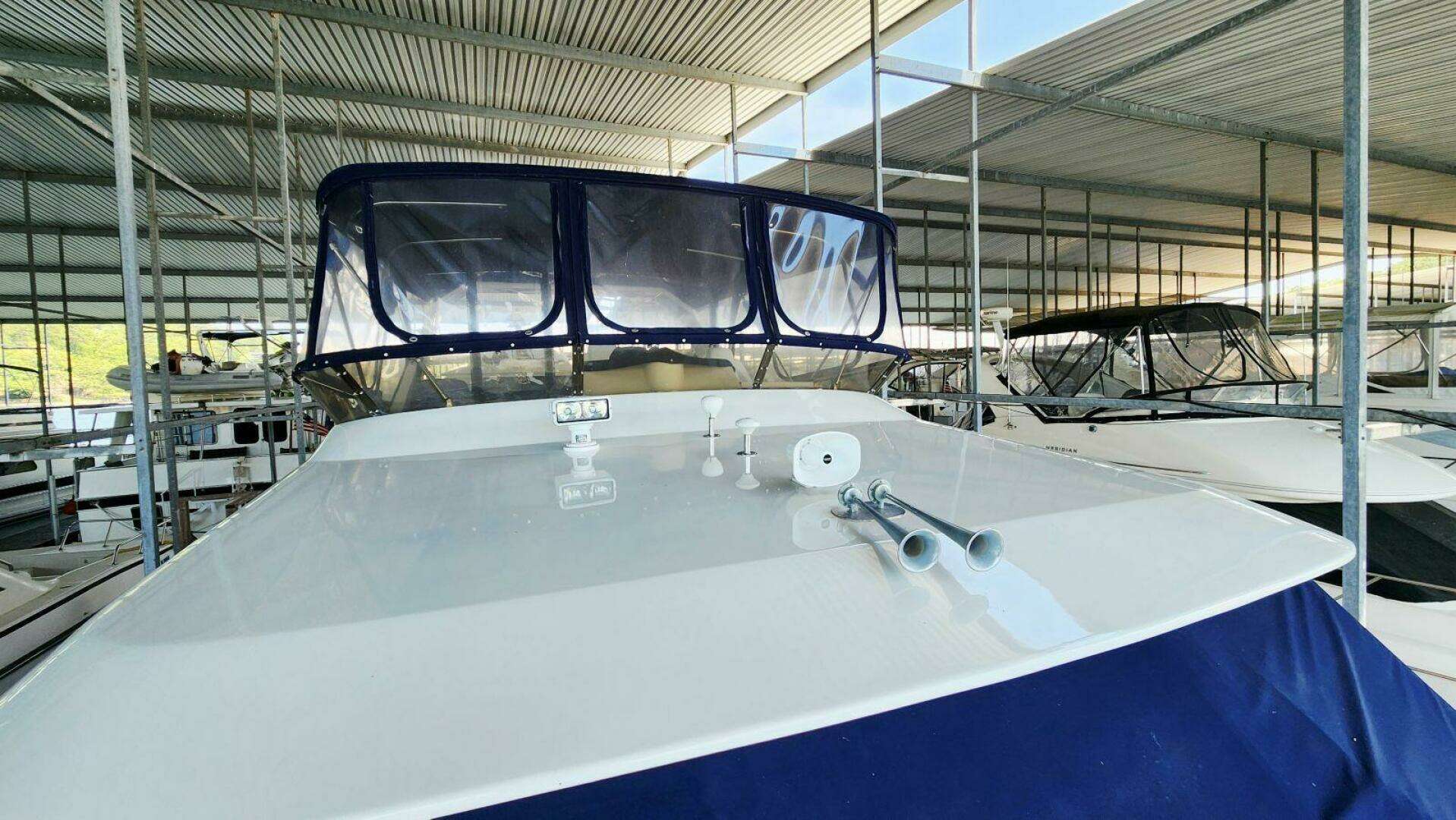 2000 Ocean Alexander 511 Classico - Image 62