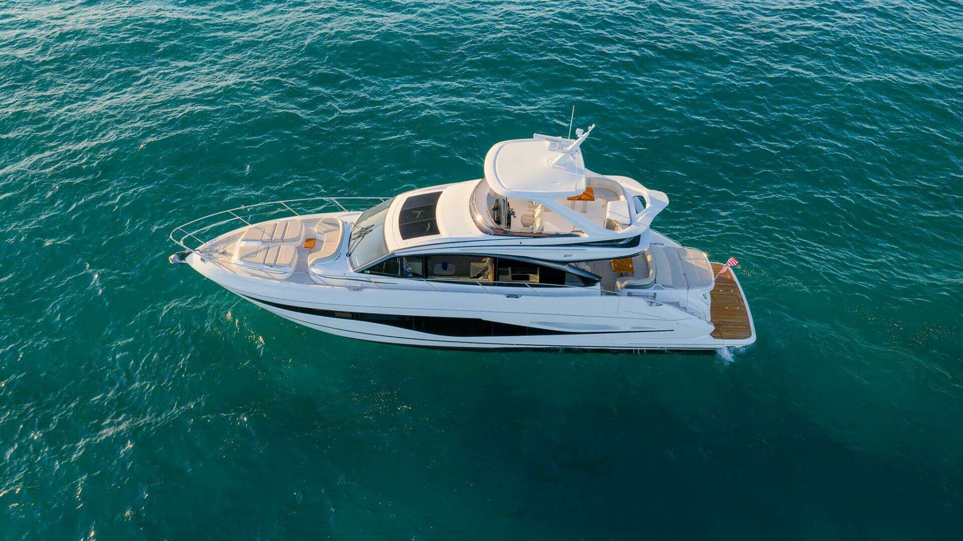 2026 Princess S65 Sportbridge - Image 10