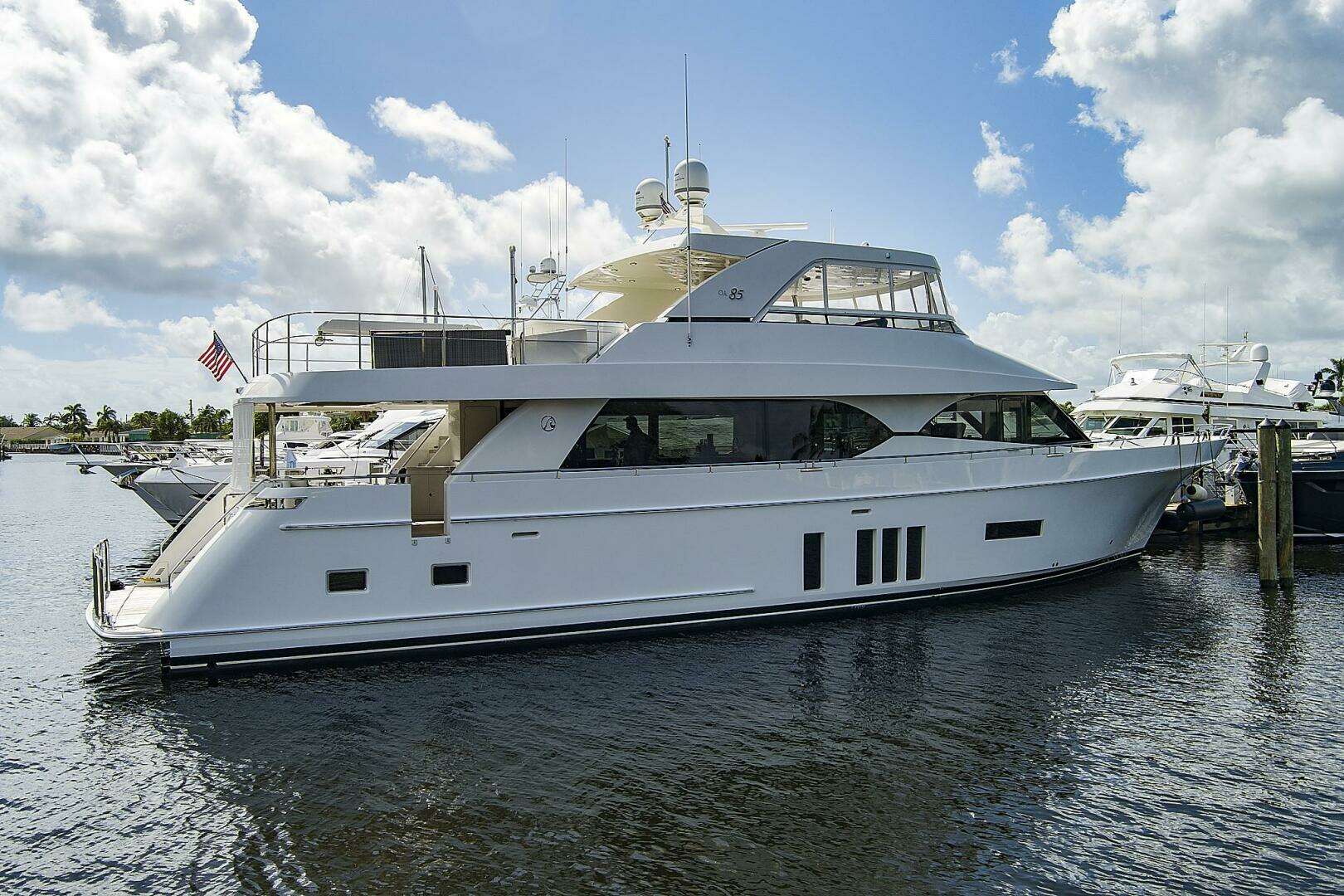 2016 Ocean Alexander 85 E - Image 21