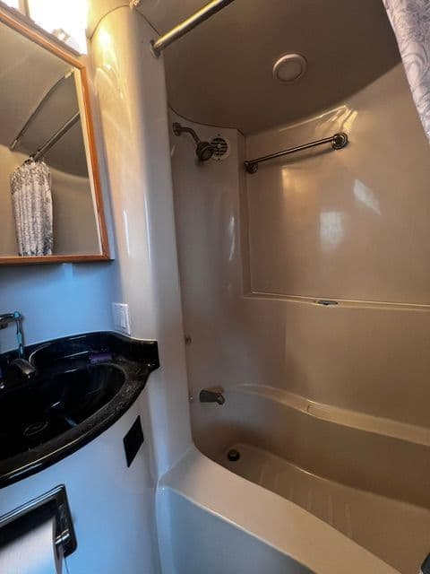 1997 Bluewater Yachts 510 - 6