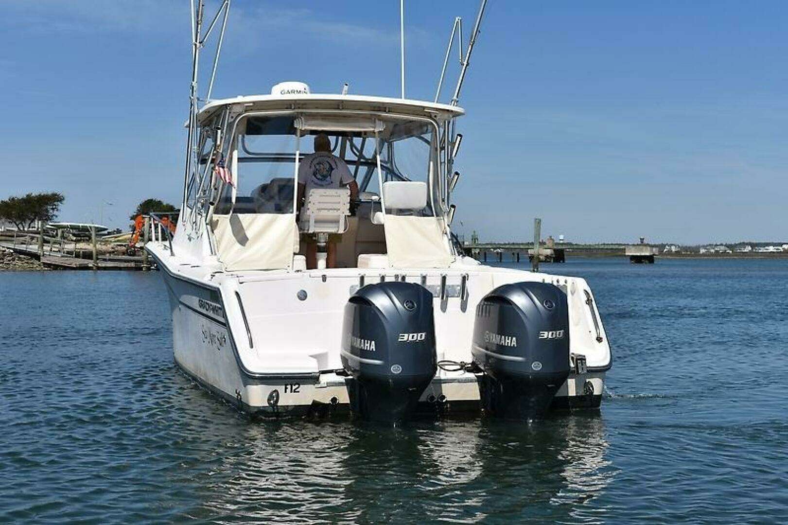 2006 Grady-White 330 Express - Image 2
