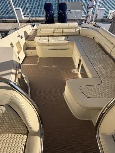 2023 Chris-craft Launch 35 Gt - Image 8