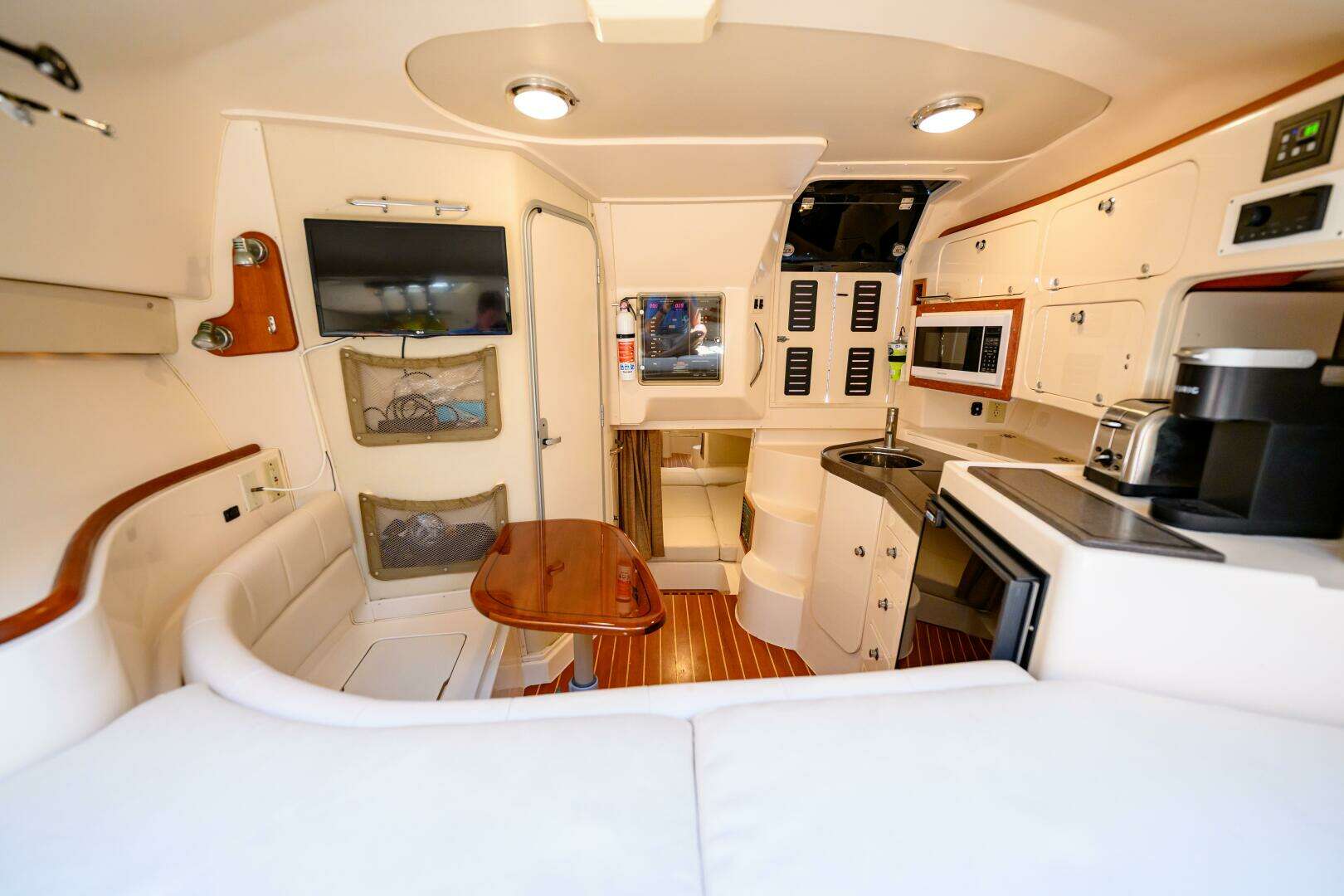 2003 Grady-White 330 Express - Image 21