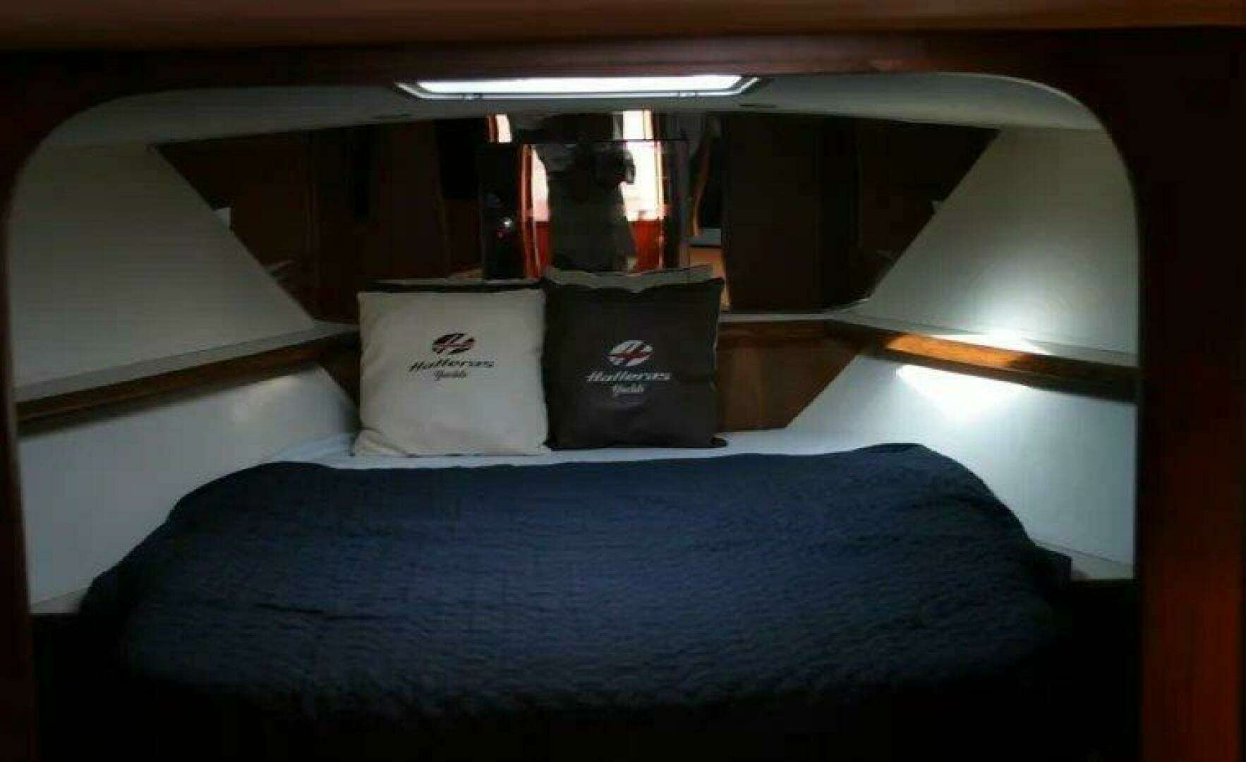 1996 Hatteras 39 Sport Express - Image 16