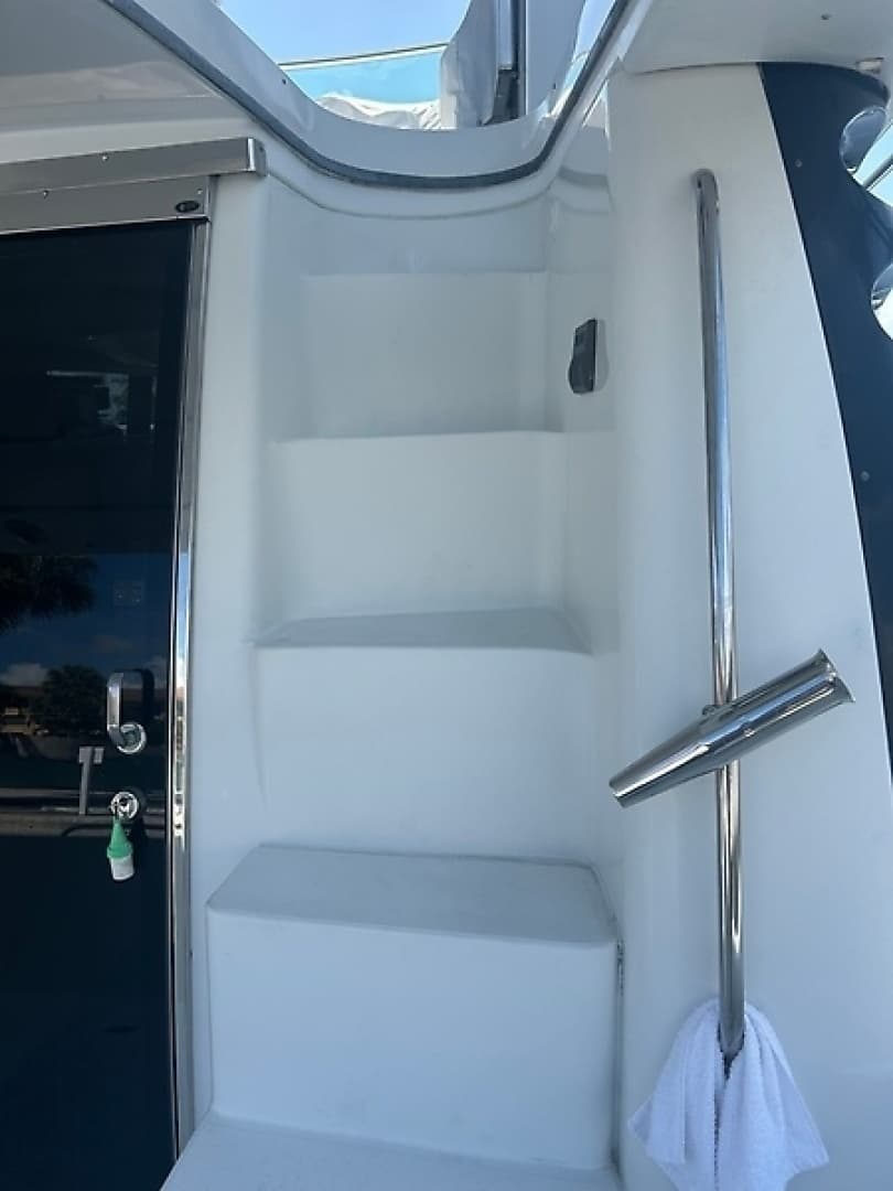 2000 Carver 450 Voyager Pilothouse - Image 10