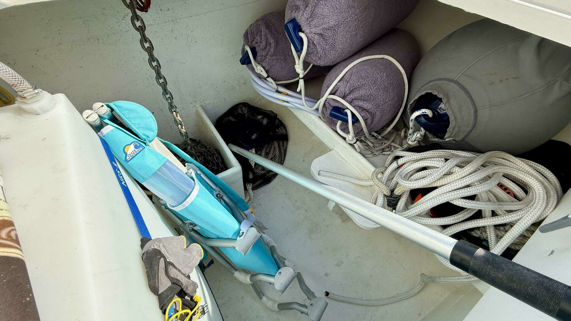 2014 Maine Cat P44 - Image 25