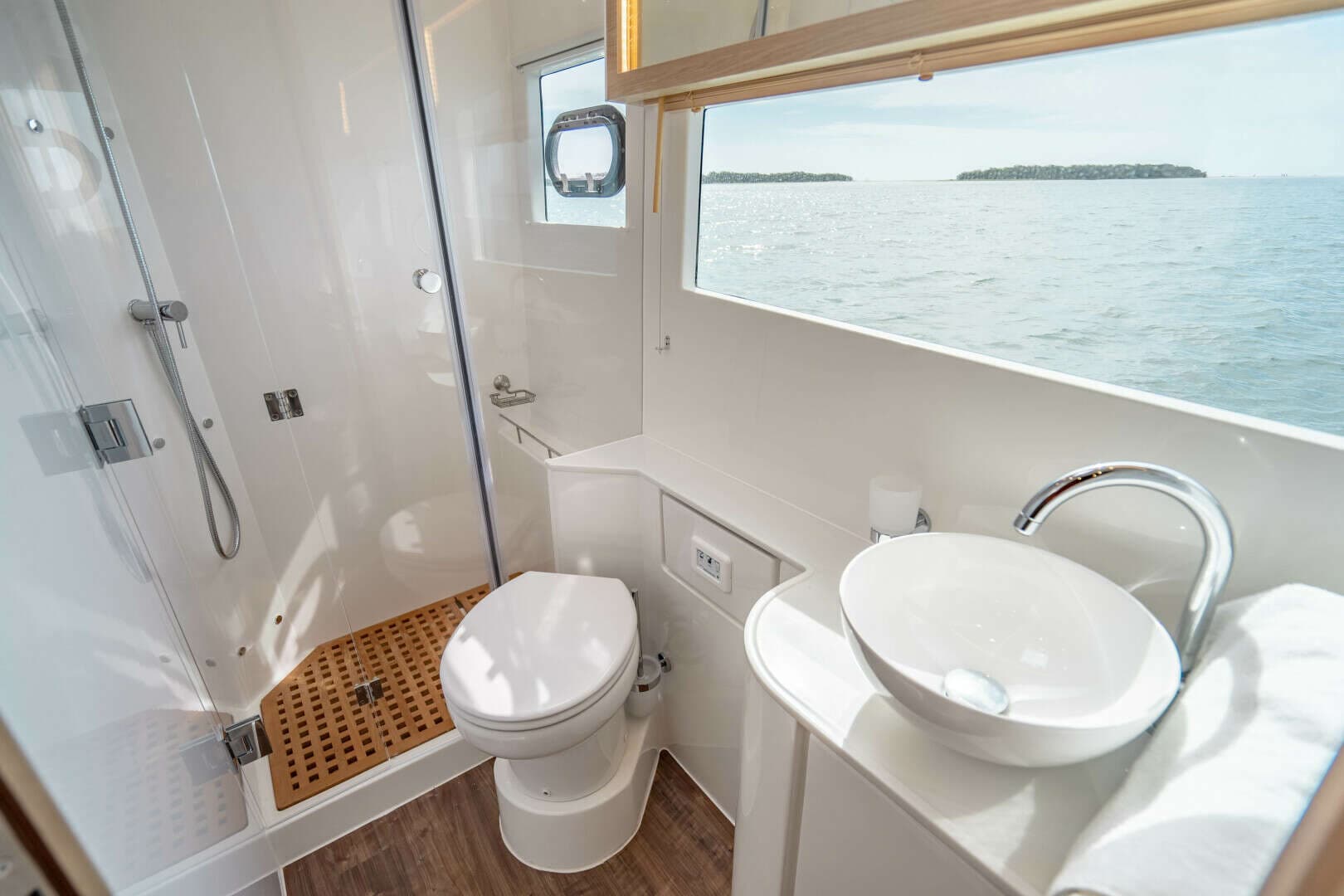 2024 Aquila 54 Yacht - Image 41
