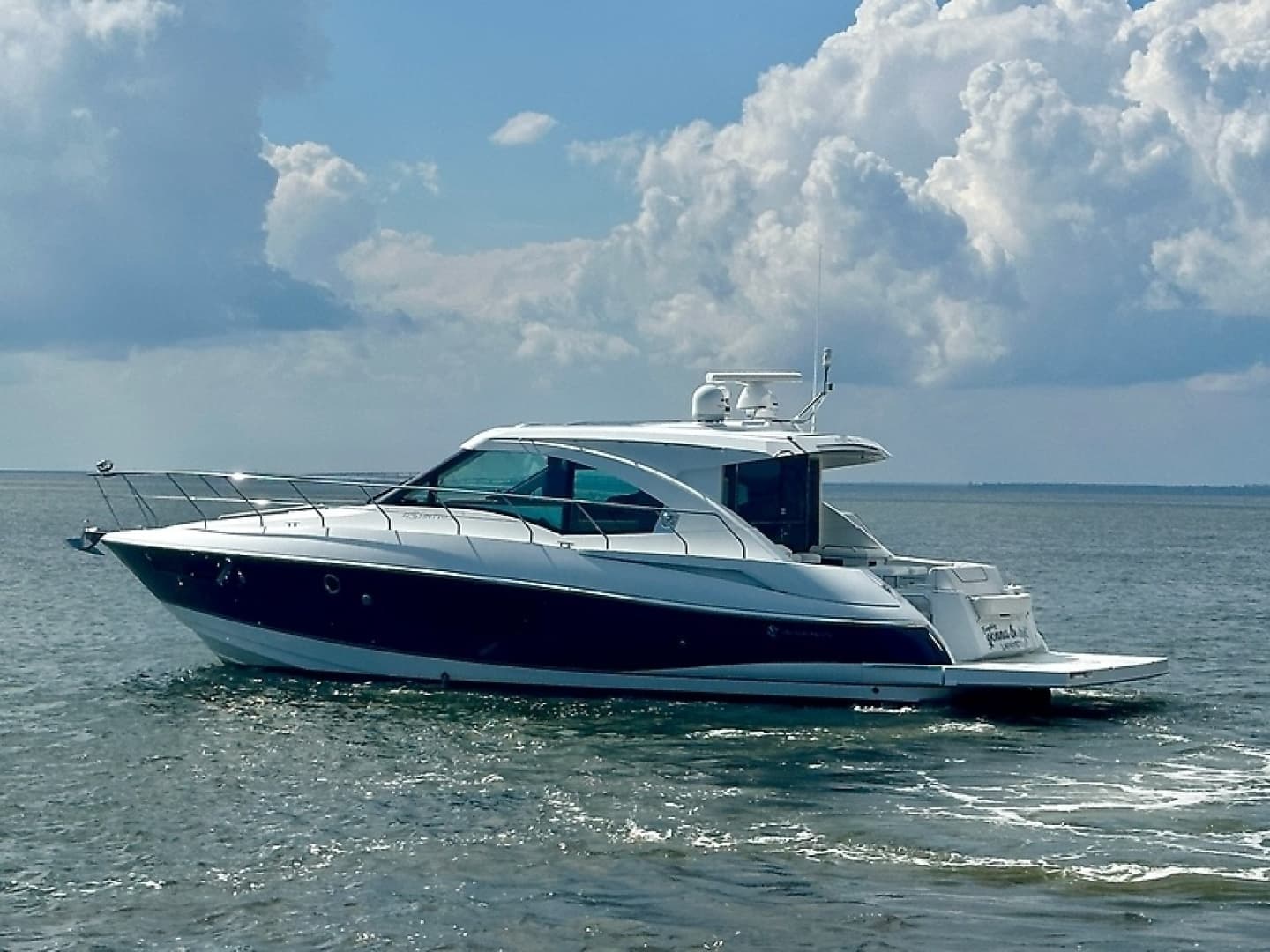 2016 Cruisers Yachts Cantius - Image 14