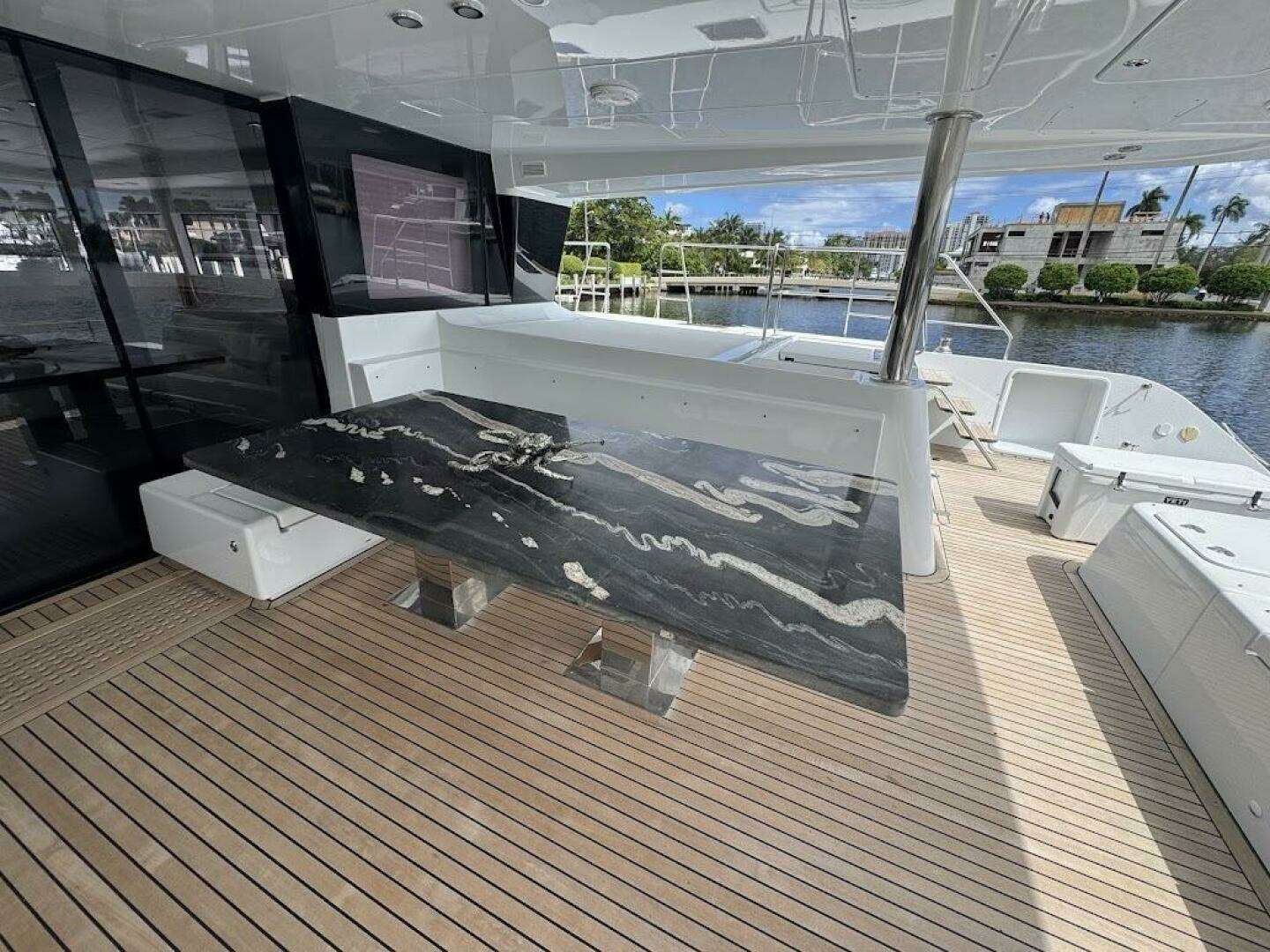 2015 Lagoon — - Image 2