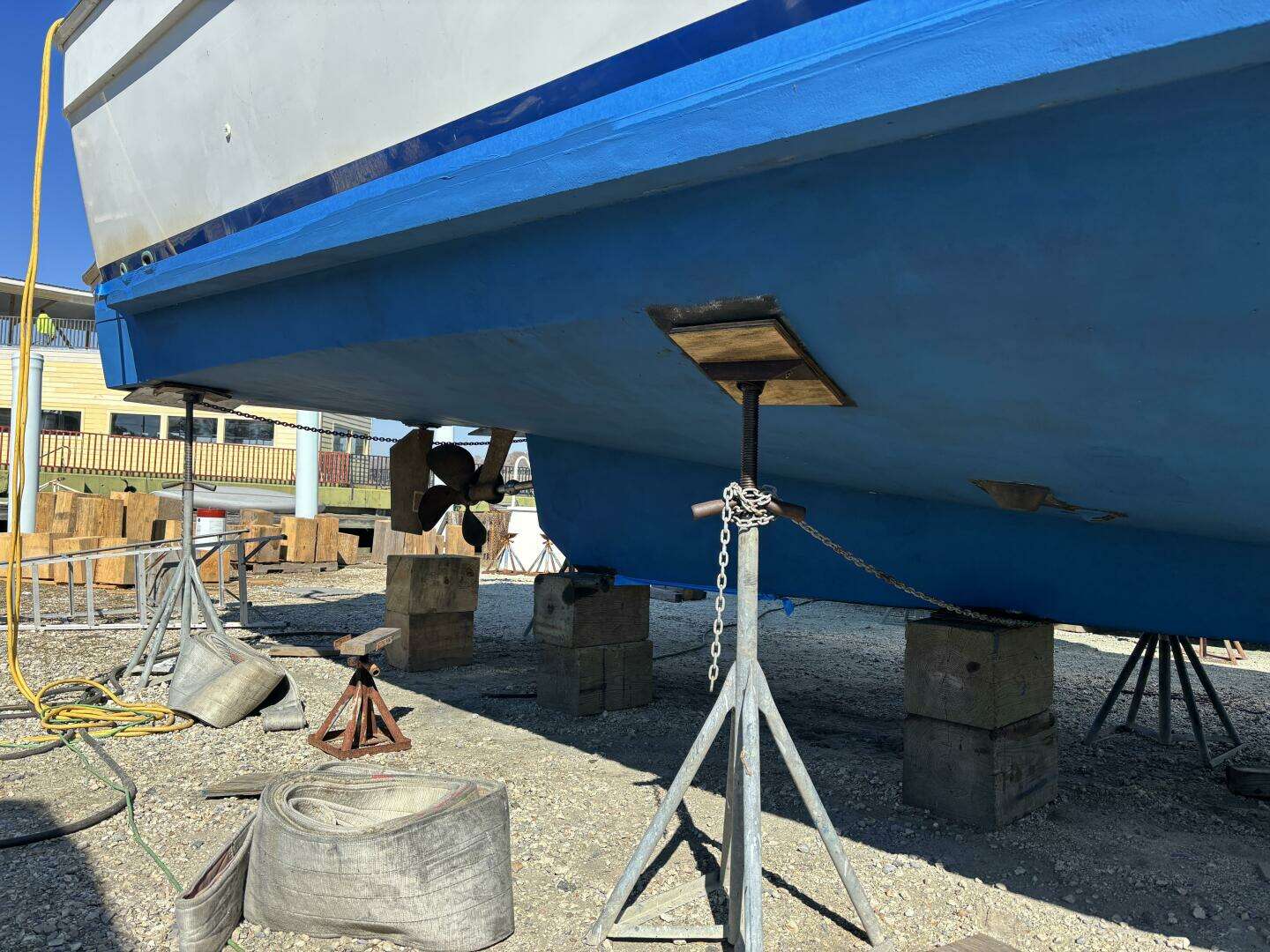 1998 Mainship 350 - Image 17