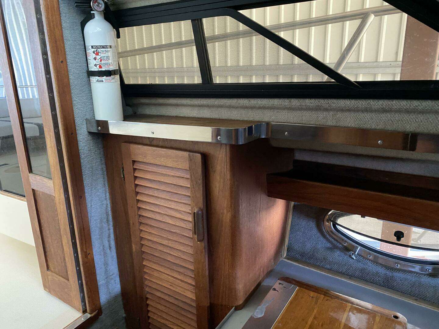 1985 Tiara Sport 2600 Continental - Image 42