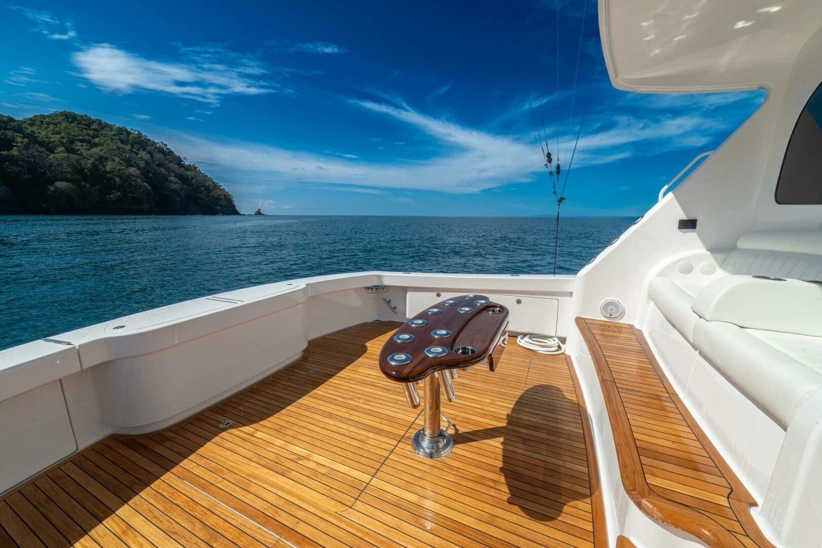 2025 Viking 58 Convertible - Image 32