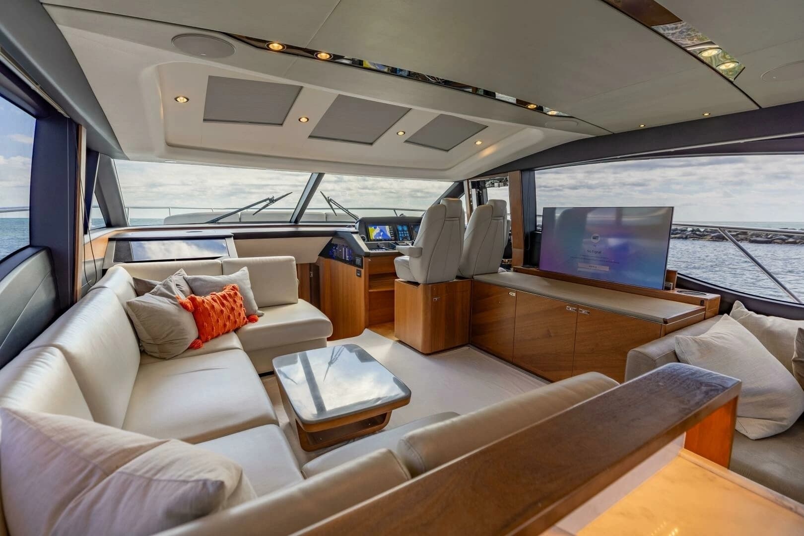 2019 Princess S65 - Image 7