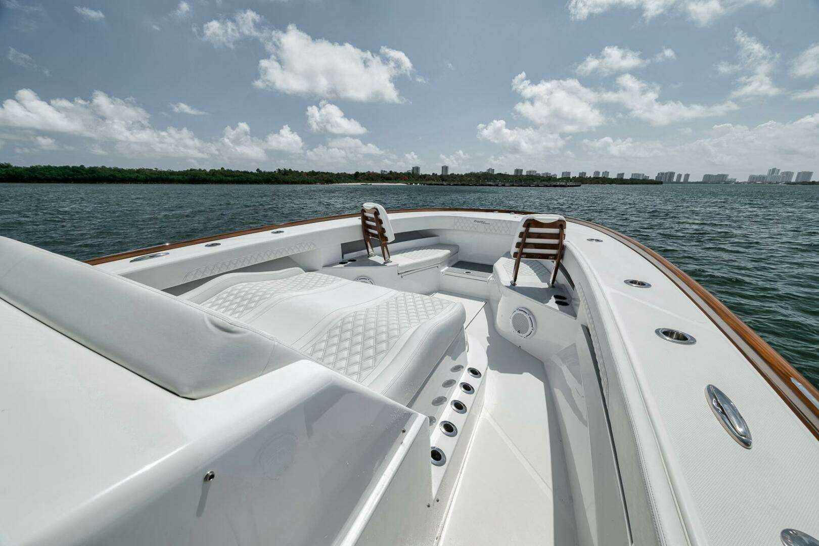 2024 Front Runner 47 CC - Image 24