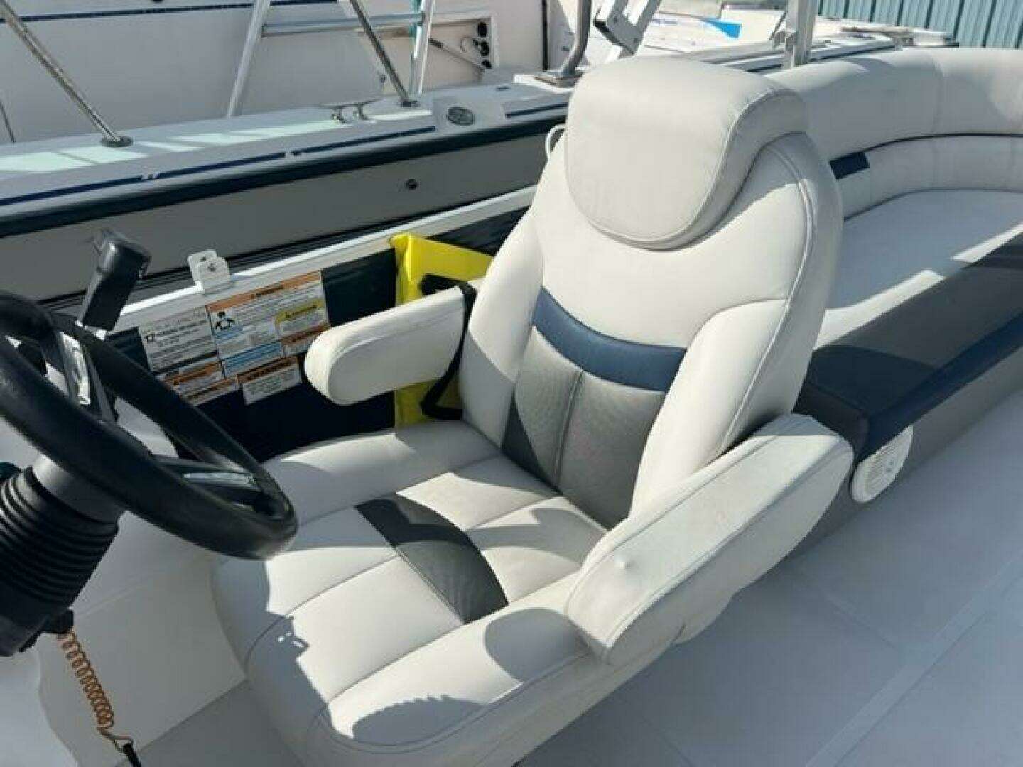 2021 Hurricane Fundeck - Image 8
