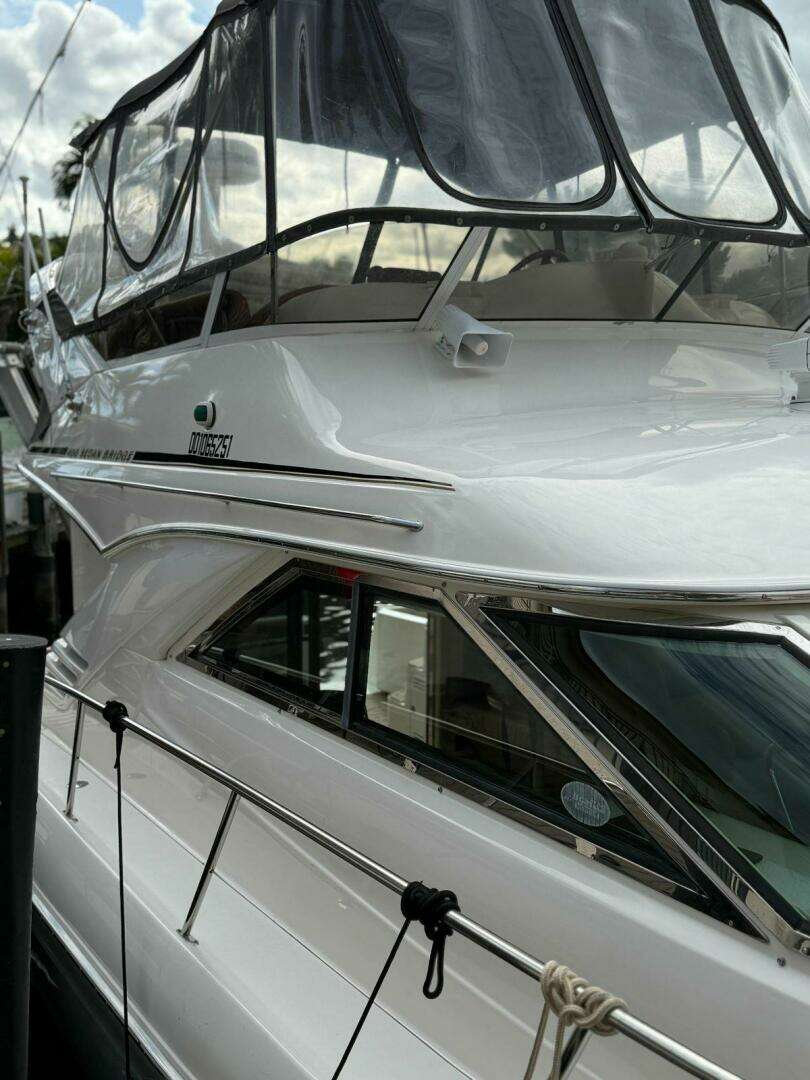 1997 Sea Ray 400 Sedan Bridge - Image 17