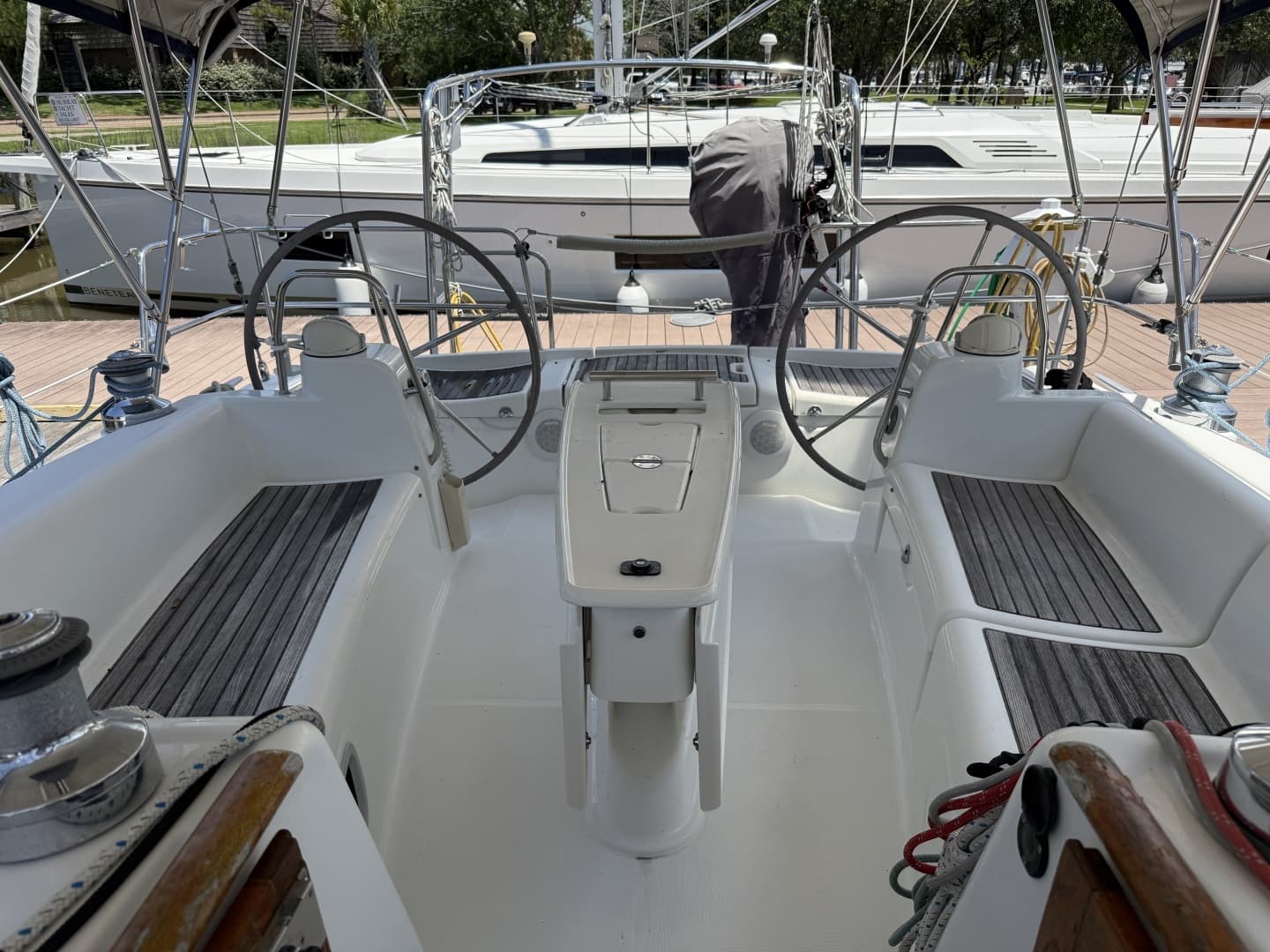 2008 Beneteau Oceanis 43 - Image 24