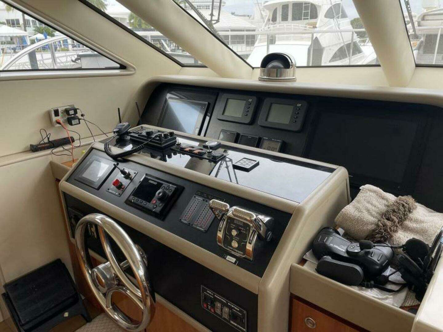 2002 Cheoy Lee Sport Motor Yacht - Image 19