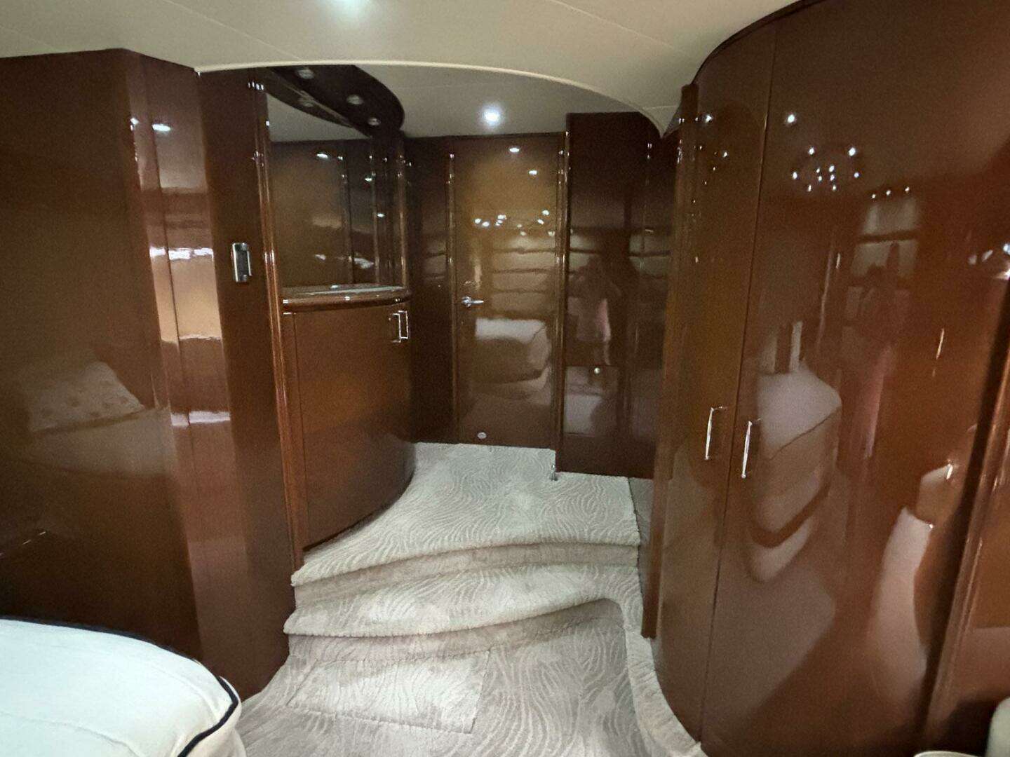 2006 Marquis 65 - Image 30