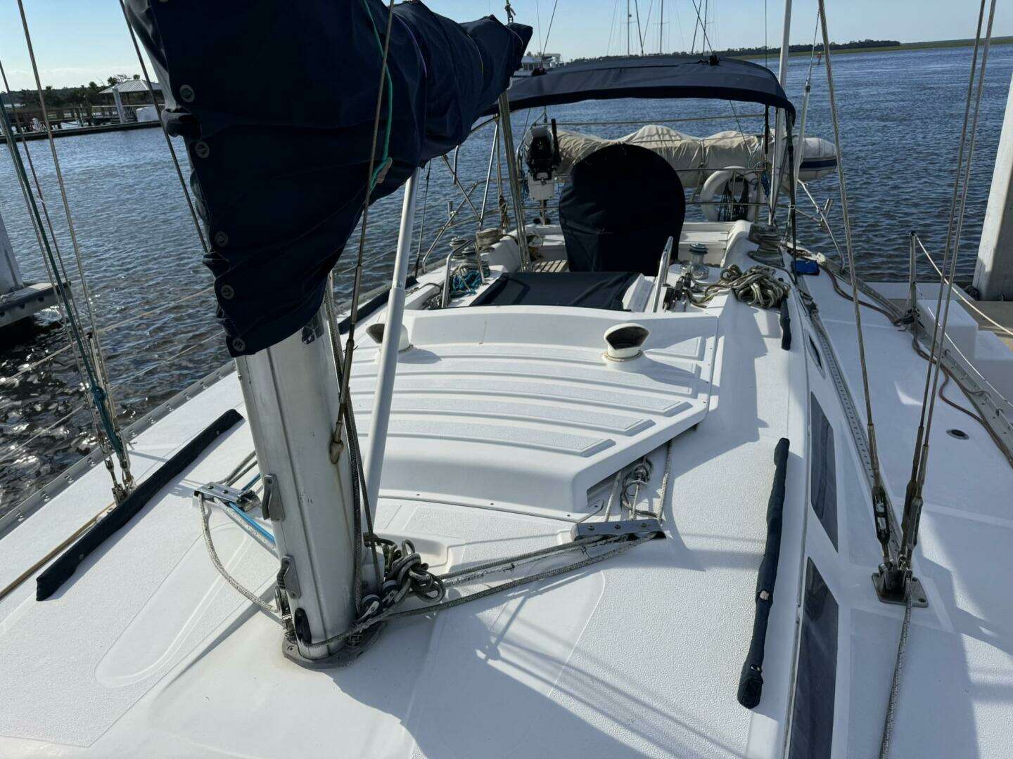 1989 Hunter 40 Hunter Legend - Image 39