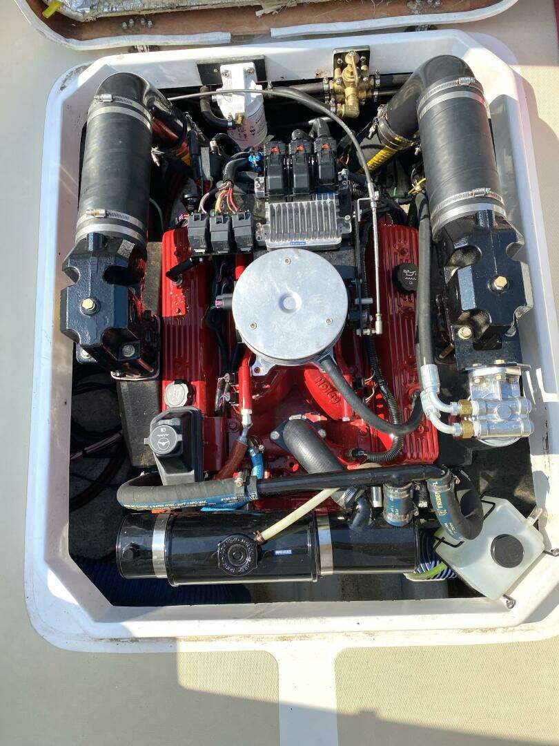 2003 Surf-Hunter 25 - Image 12