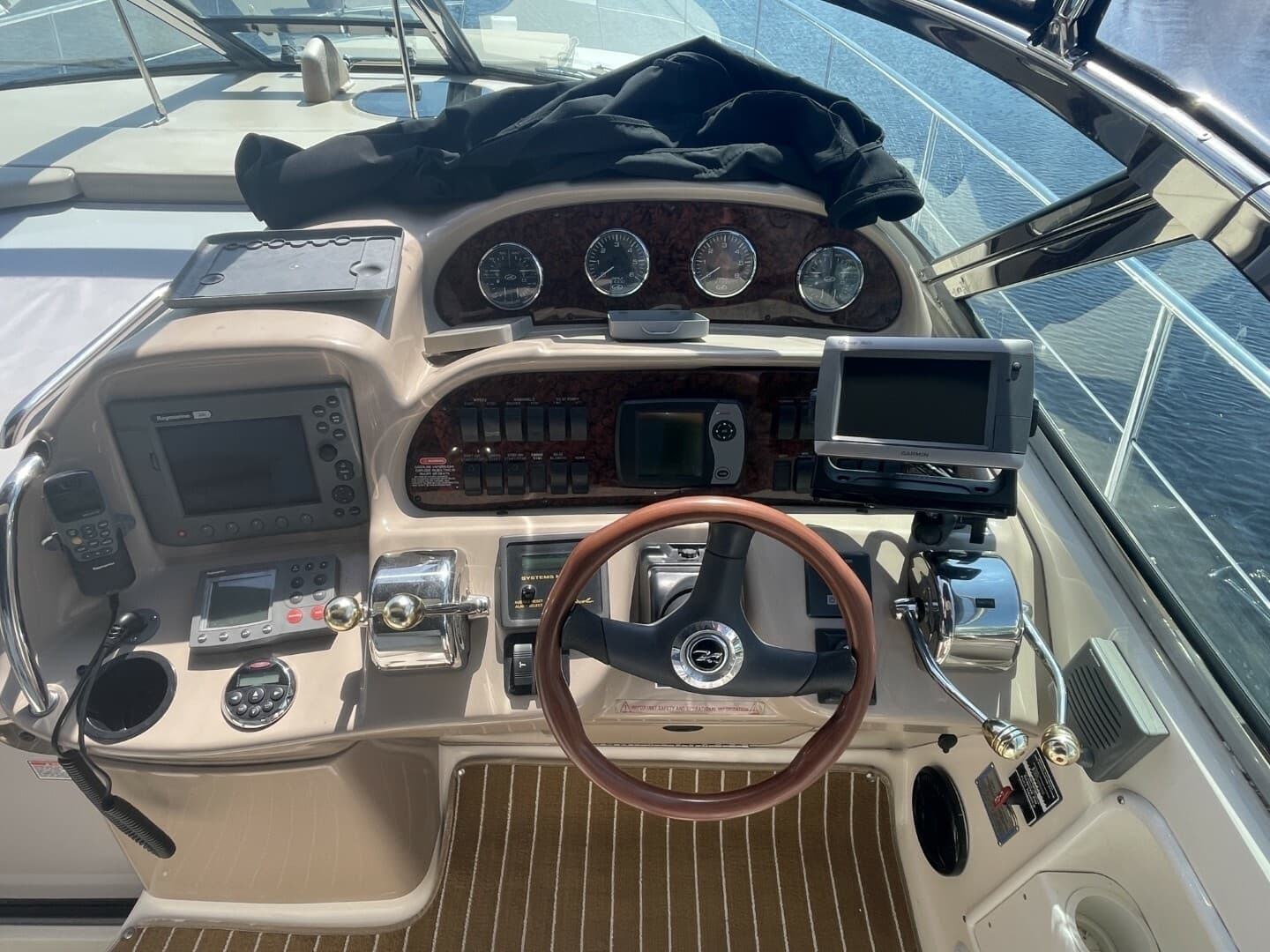 2006 Sea Ray 360 Sundancer - Image 40