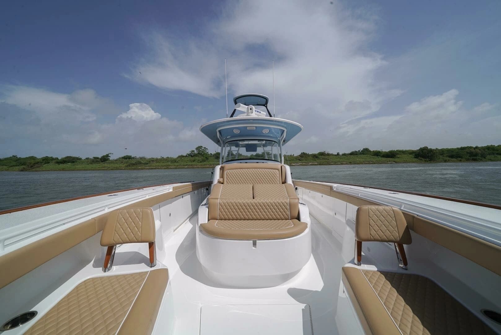 2024 Valhalla Boatworks V-46 - Image 17