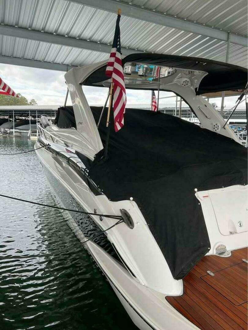2006 Crownline 340 CR - Image 5