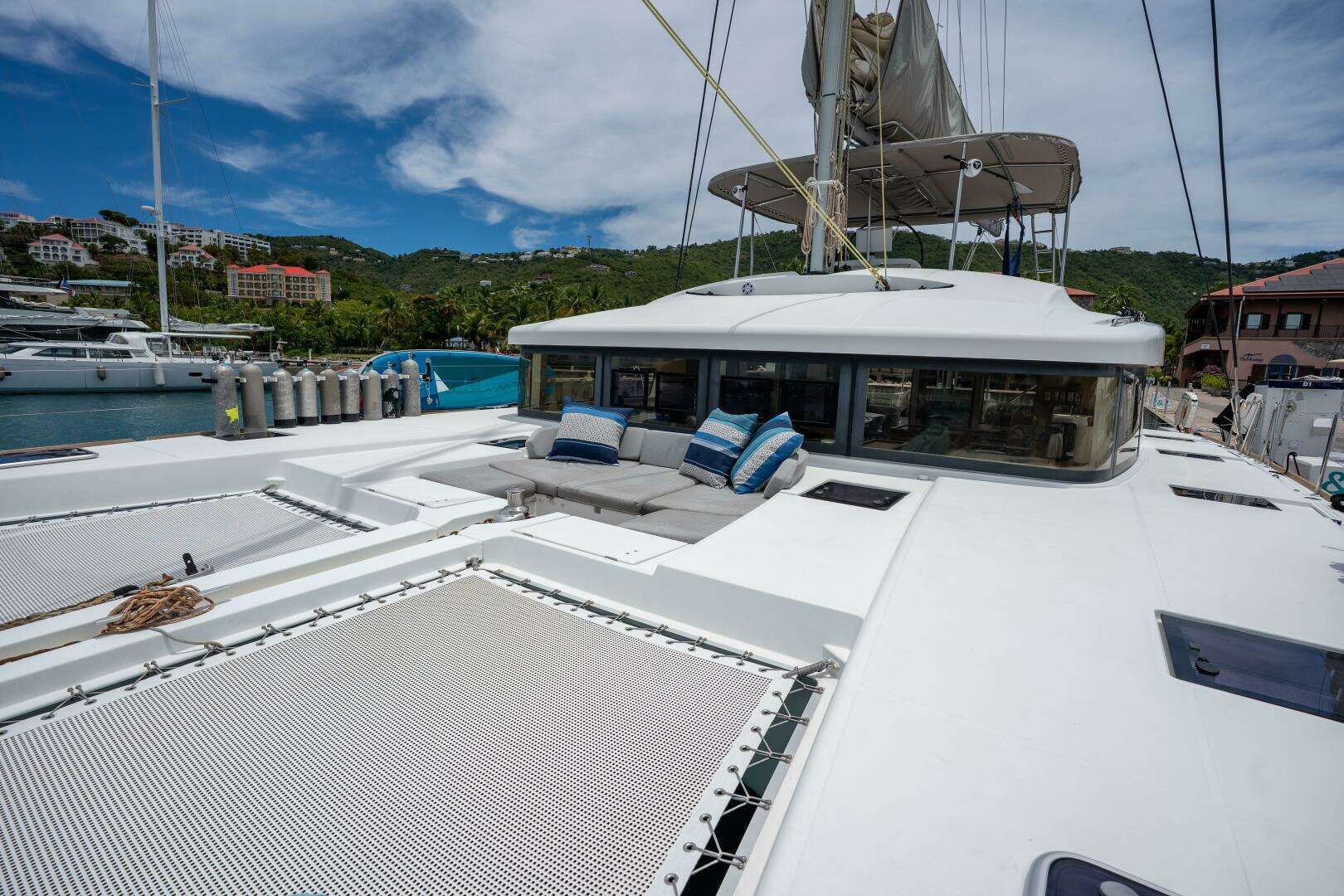 2015 Lagoon — - Image 8
