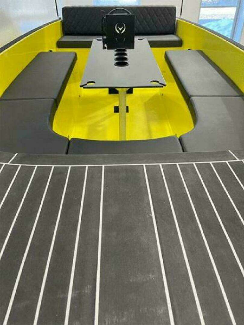 2023 Vision Volt 180 - Image 9